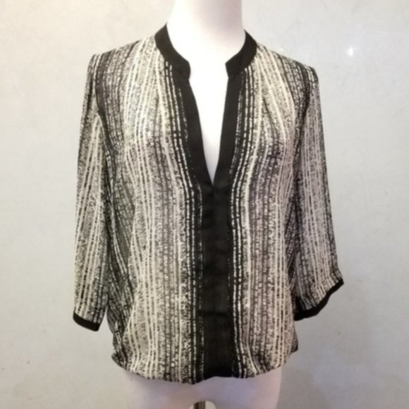 Zoa New York 3/4 sleeve top size XS (L1) - Picture 2 of 7